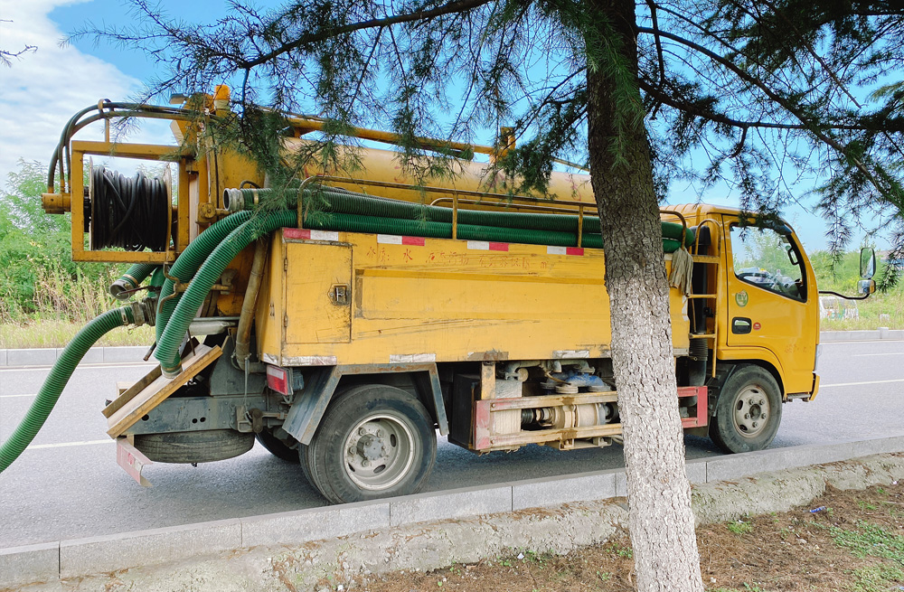 283边城清洗抽粪车