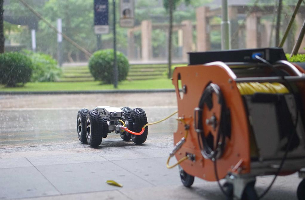 285边城管道检测机器人